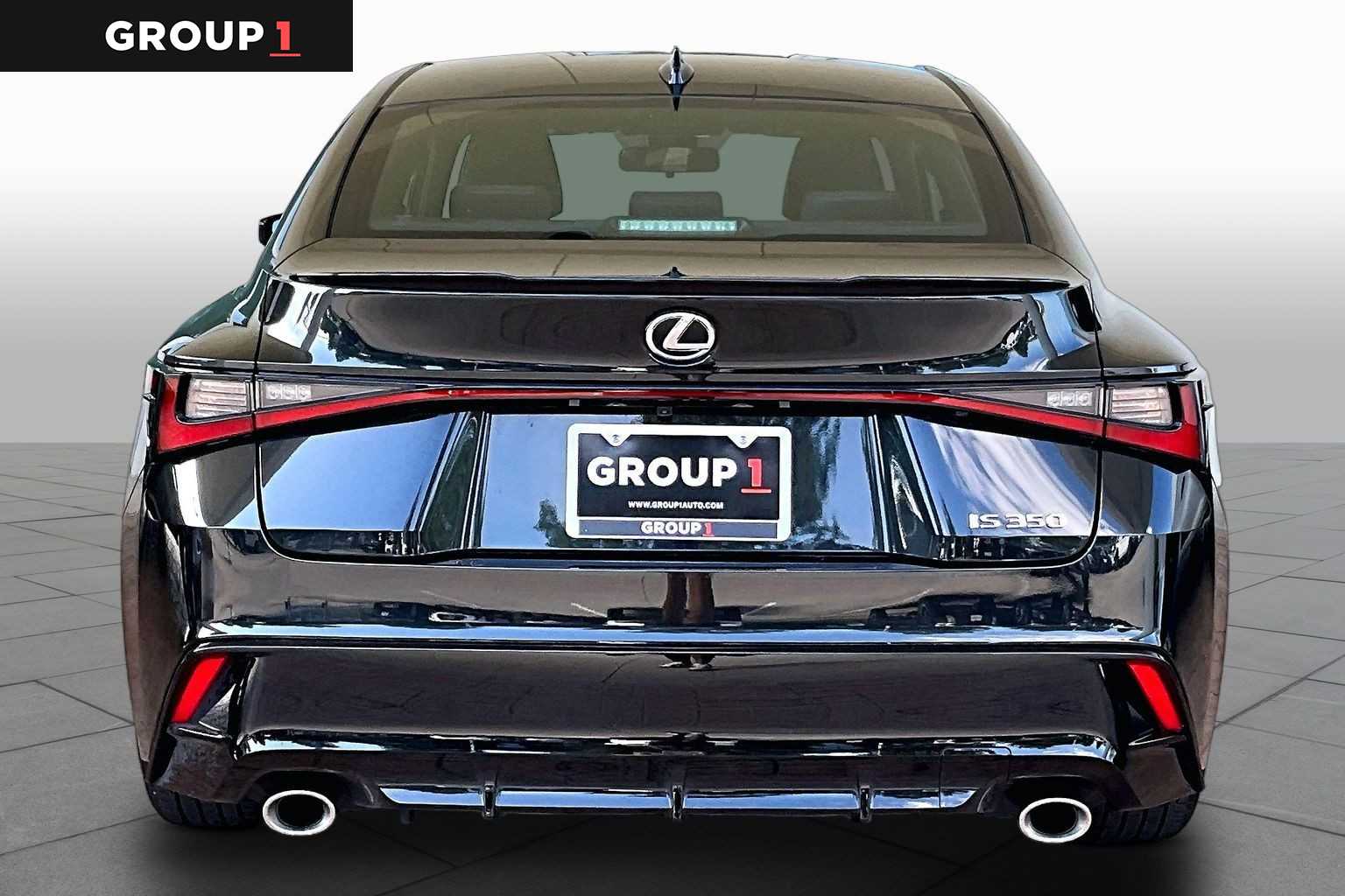 2025 Lexus IS 350 photo 5 of 34