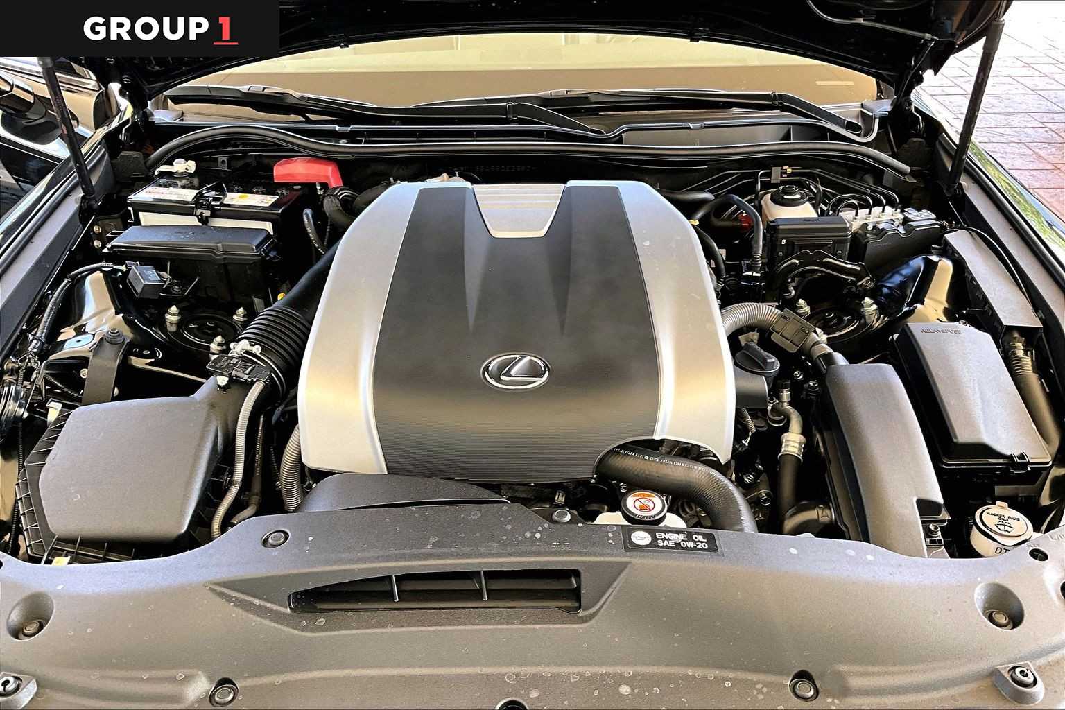 2025 Lexus IS 350 photo 29 of 34