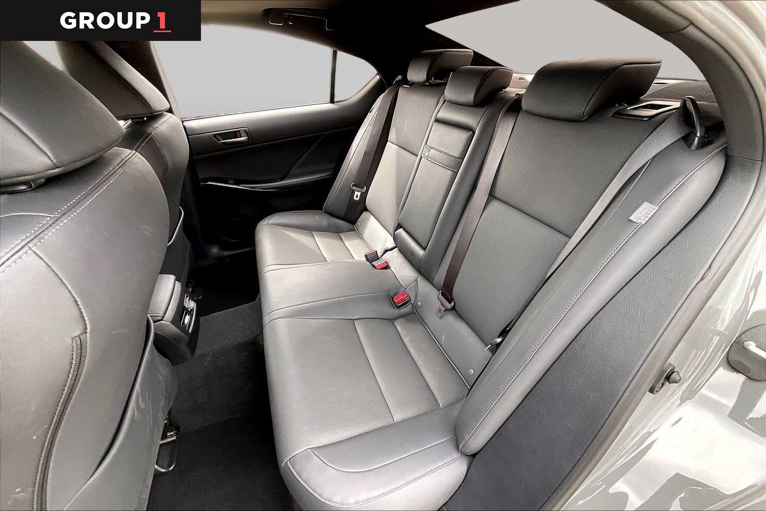 2025 Lexus IS 350 photo 19 of 35