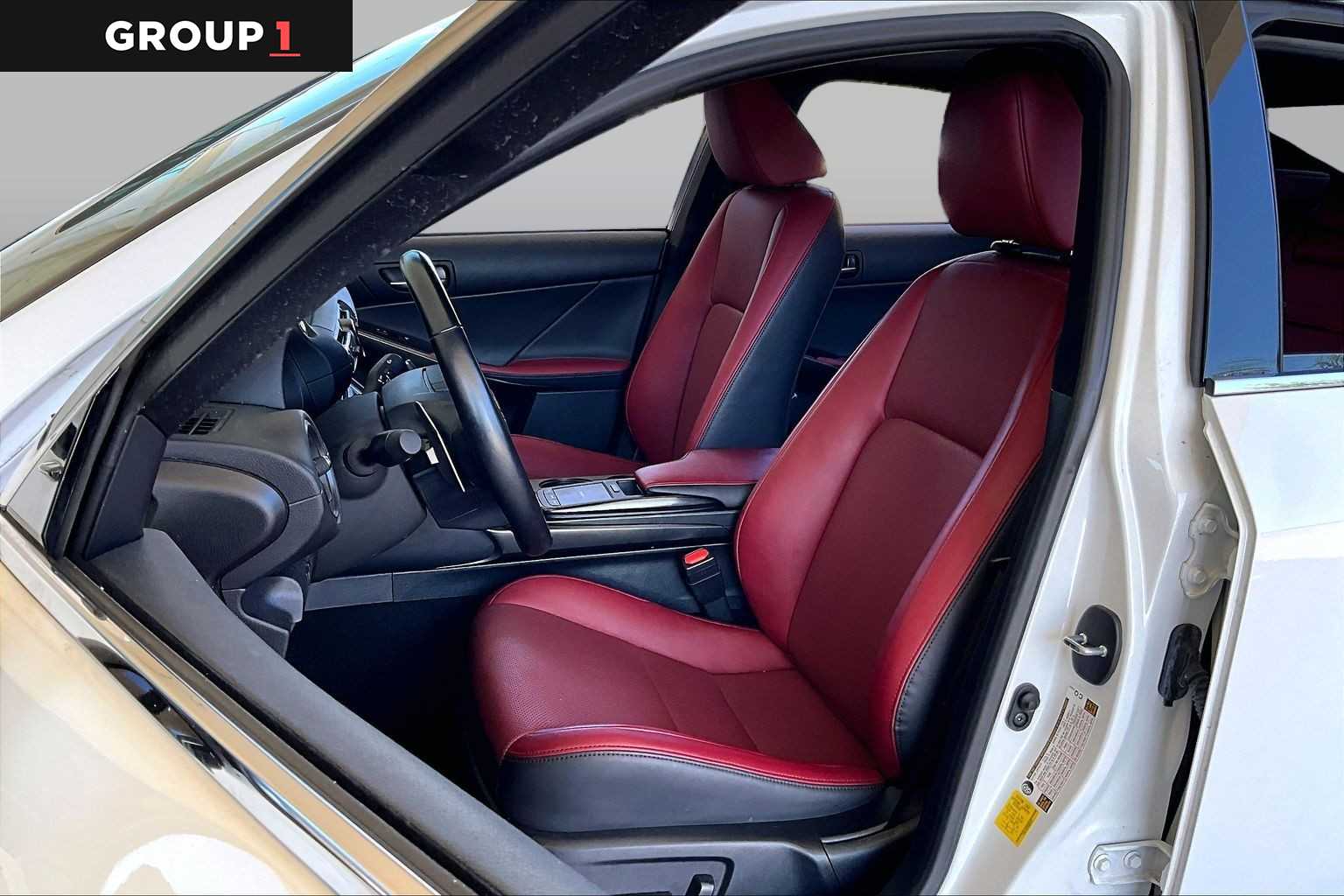 2025 Lexus IS 350 photo 7 of 35