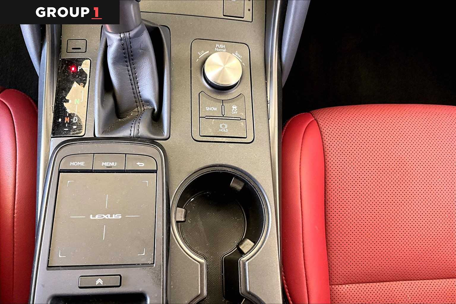 2025 Lexus IS 350 photo 34 of 35