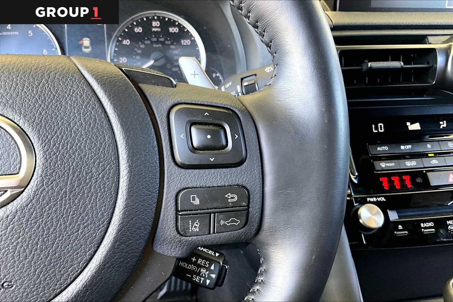2025 Lexus IS 350 photo 23 of 35