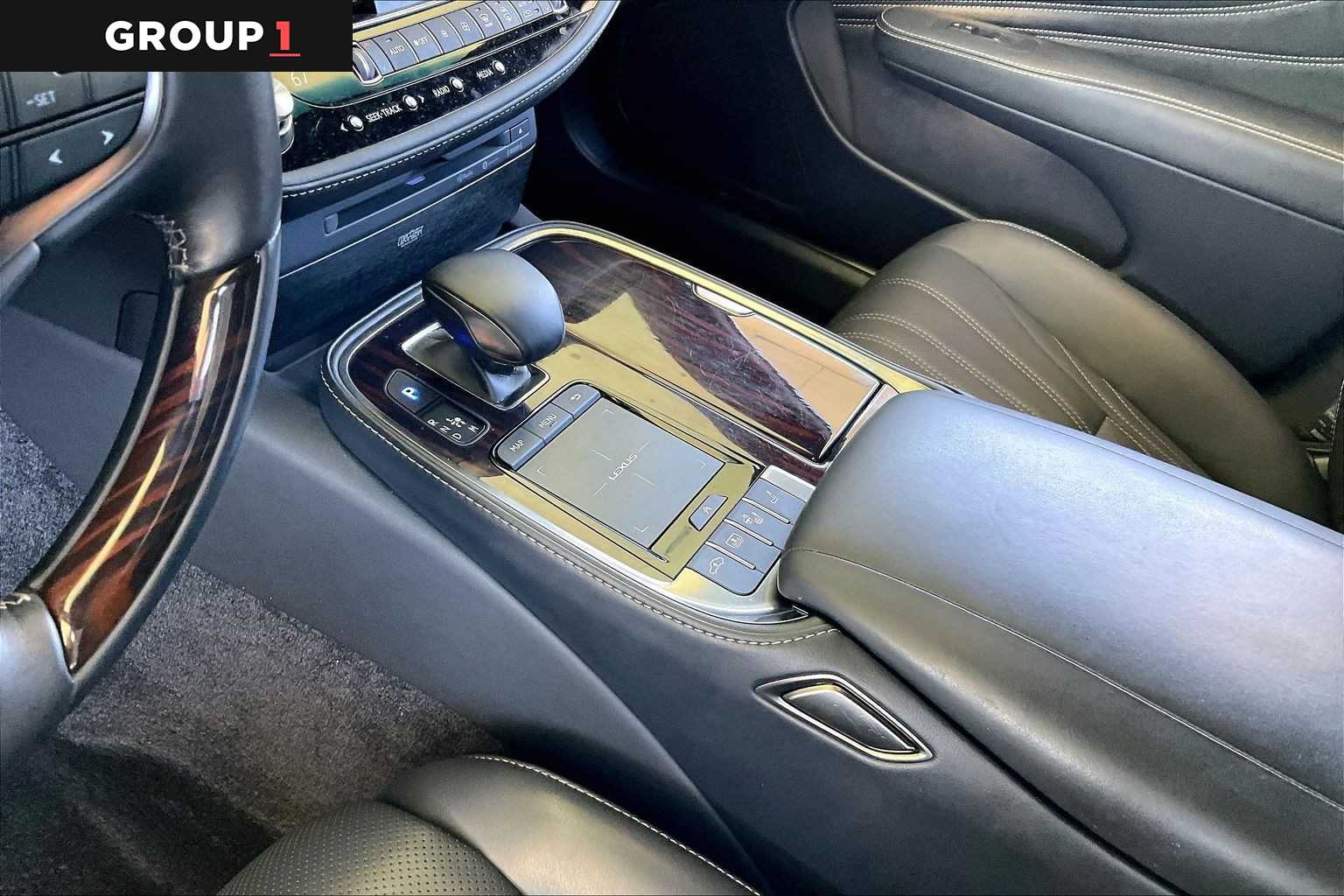 2022 Lexus LS 500 photo 14 of 34