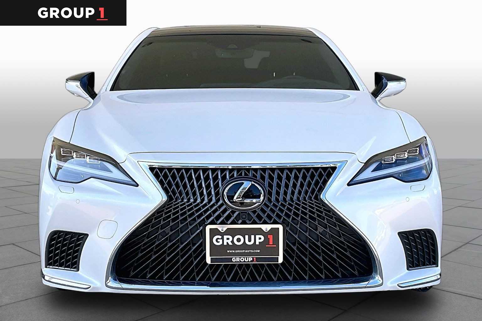 2022 Lexus LS 500 photo 4 of 34