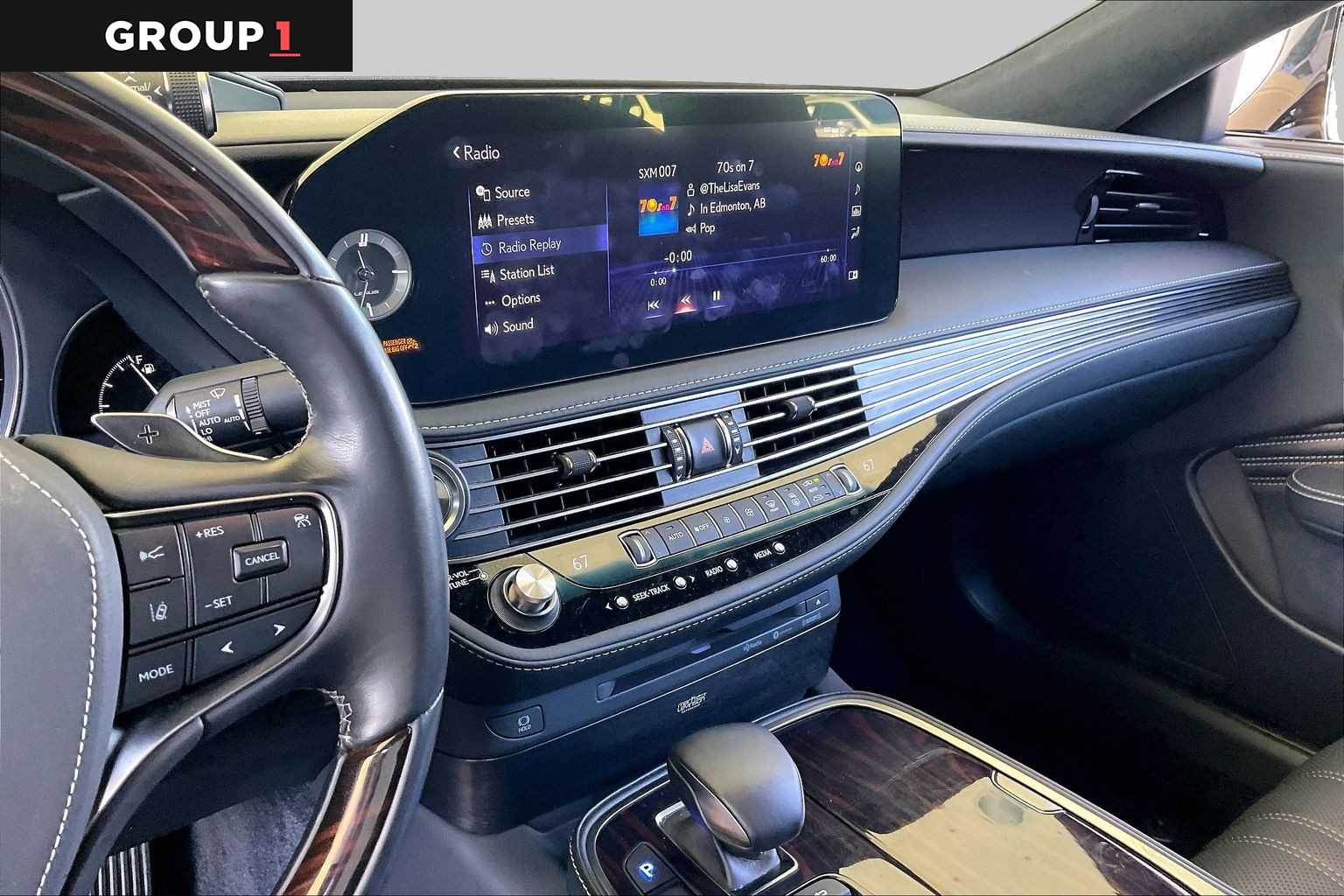 2022 Lexus LS 500 photo 6 of 34
