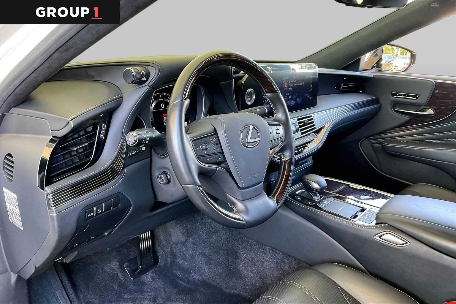 2022 Lexus LS 500 photo 15 of 34