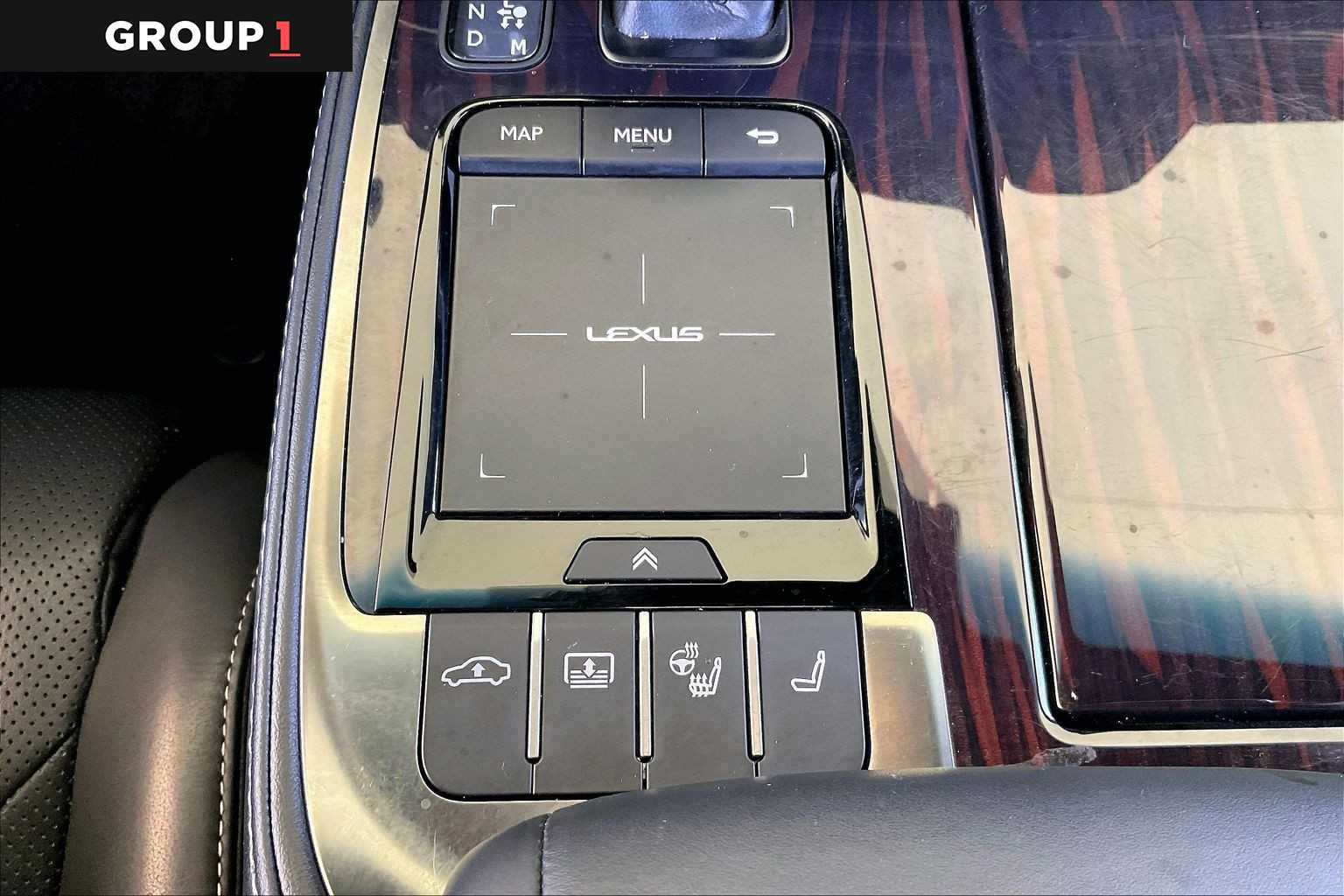2022 Lexus LS 500 photo 33 of 34