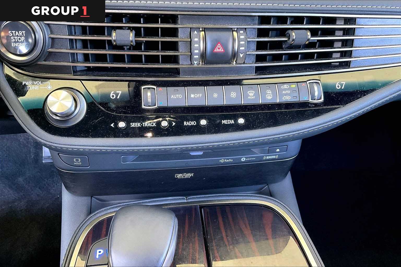 2022 Lexus LS 500 photo 32 of 34