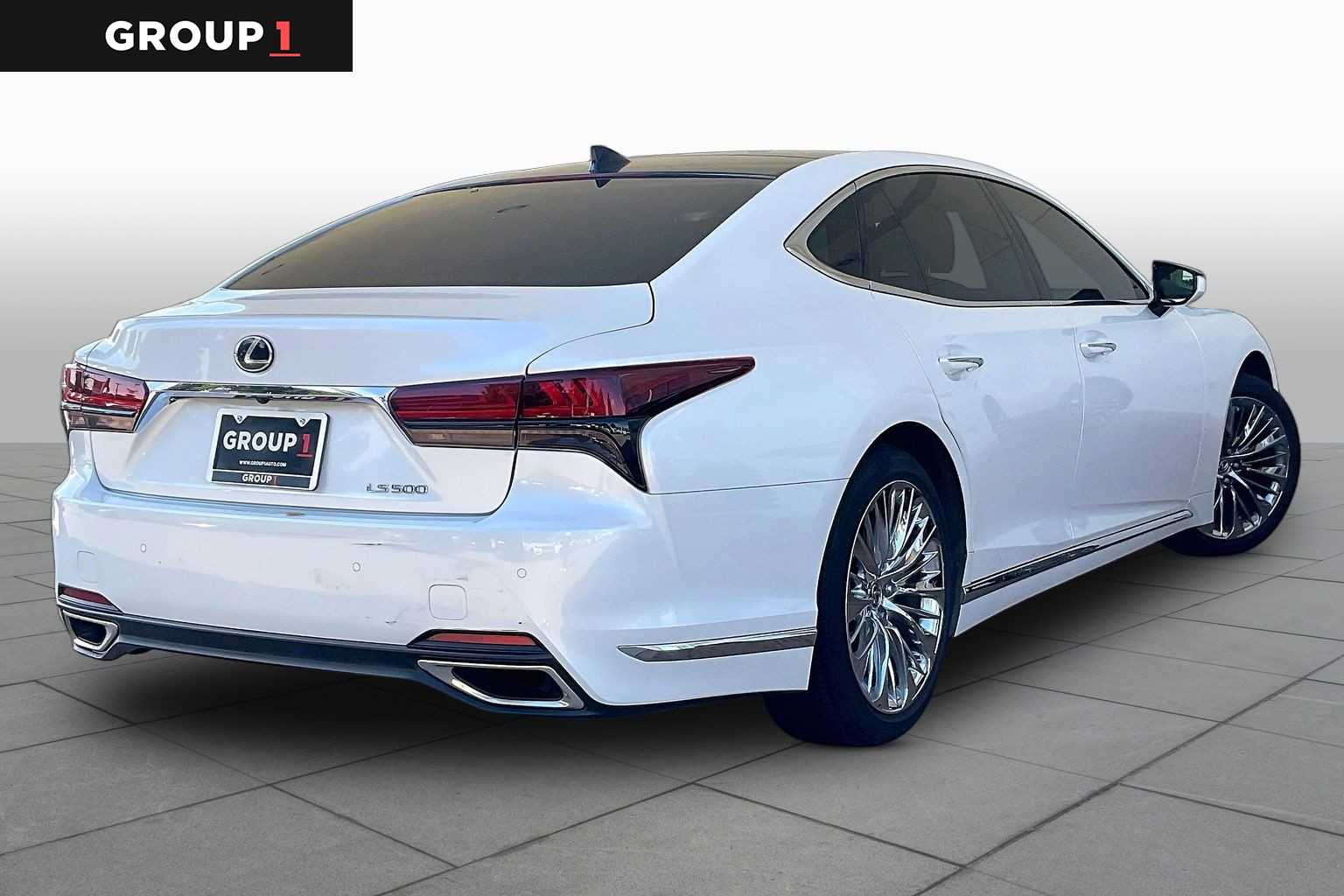 2022 Lexus LS 500 photo 11 of 34