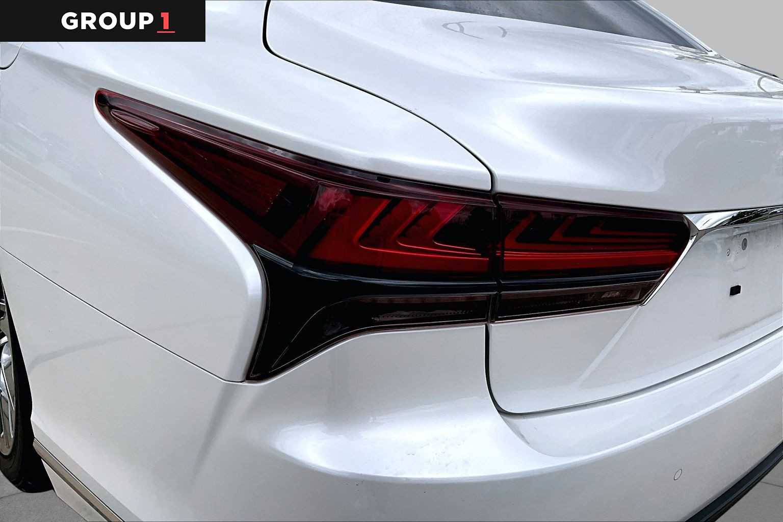 2023 Lexus LS 500 photo 26 of 34