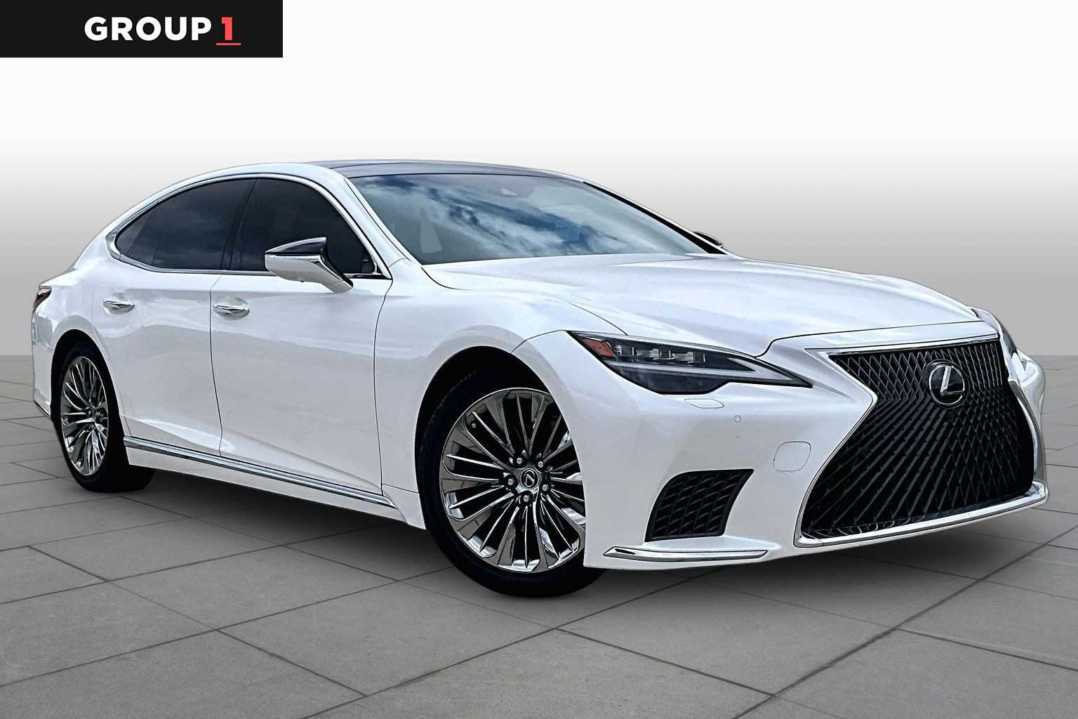2023 Lexus LS 500 photo 3 of 34
