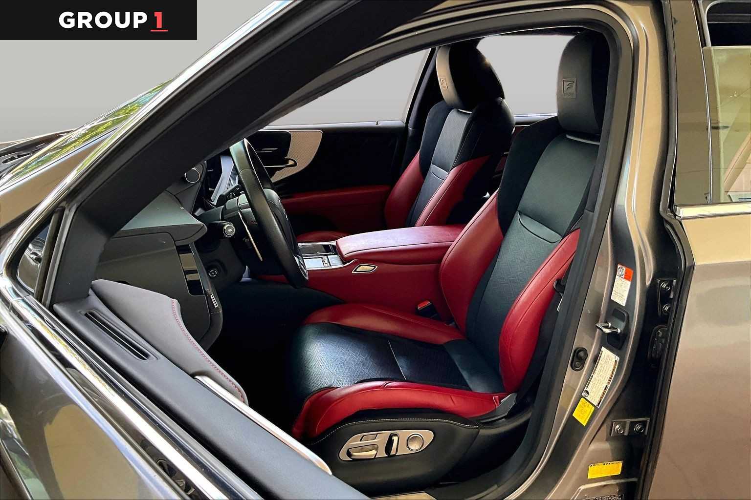2022 Lexus LS 500 photo 13 of 68