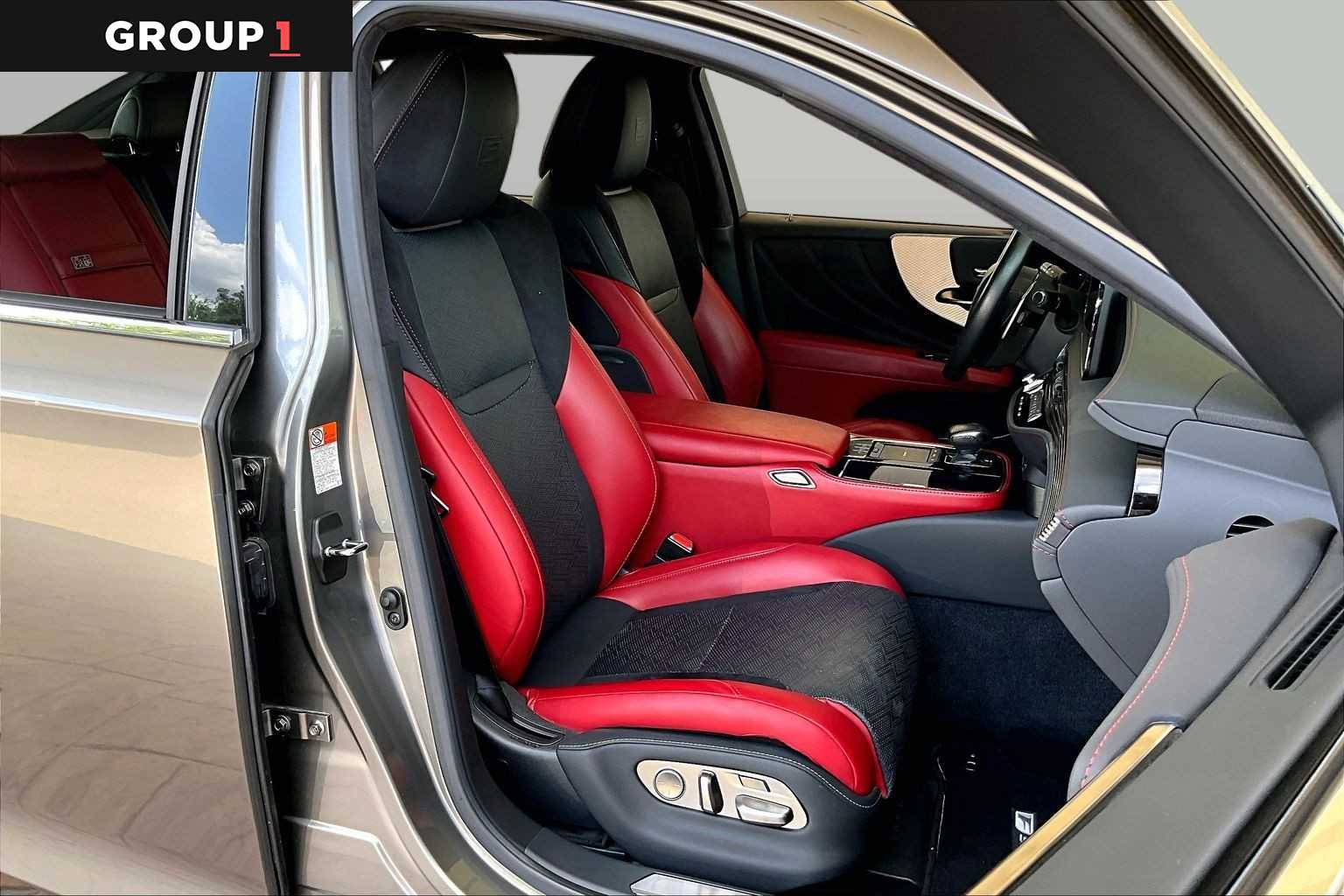 2022 Lexus LS 500 photo 15 of 68