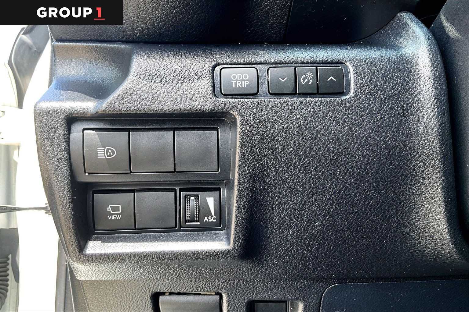 2023 Lexus IS 350 photo 34 of 36