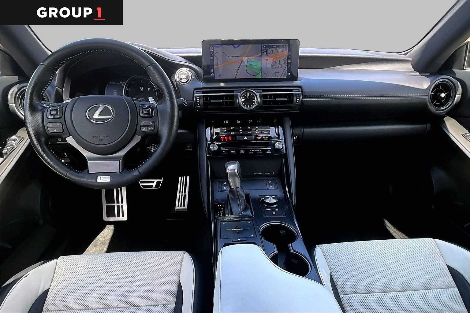 2023 Lexus IS 350 photo 16 of 36