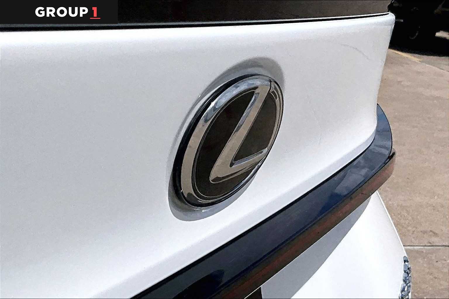 2023 Lexus IS 350 photo 10 of 36