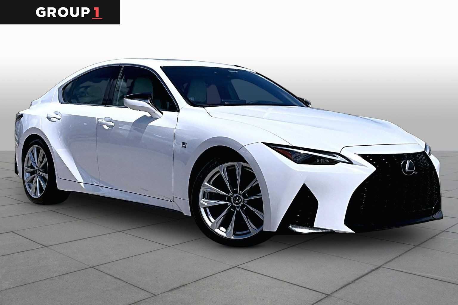 2023 Lexus IS 350 photo 3 of 36