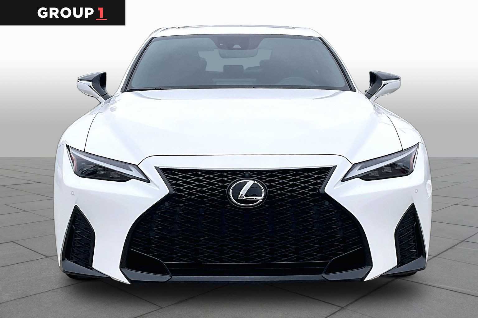 2024 Lexus IS 350 photo 4 of 34