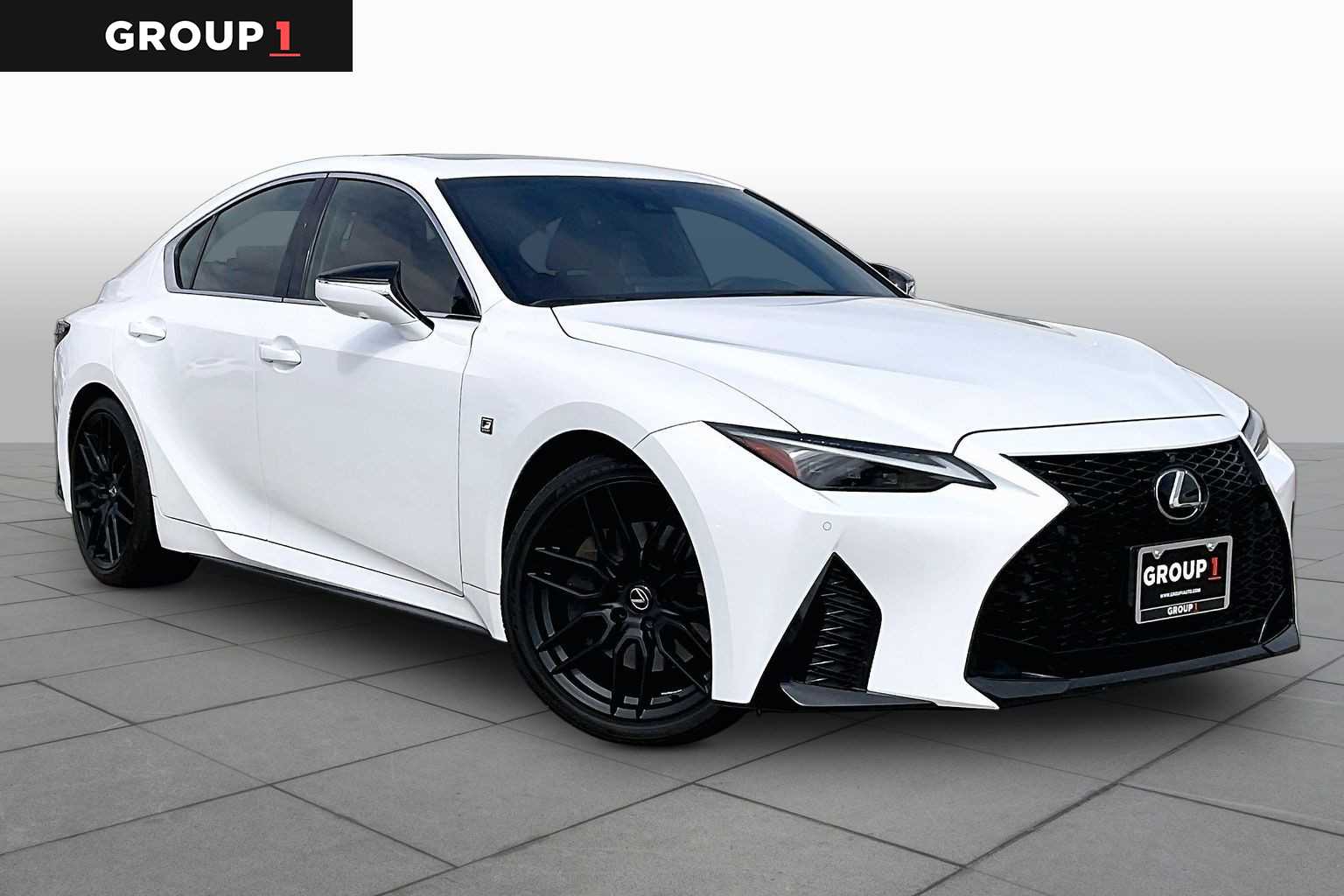 2023 Lexus IS 350 photo 3 of 34