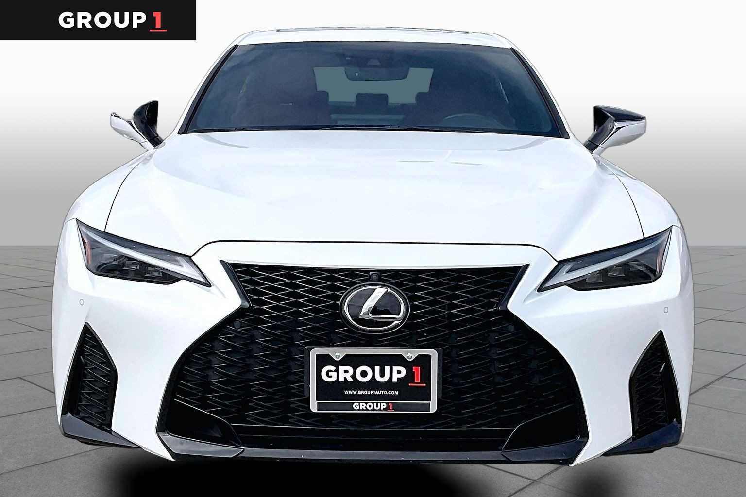 2023 Lexus IS 350 photo 4 of 34