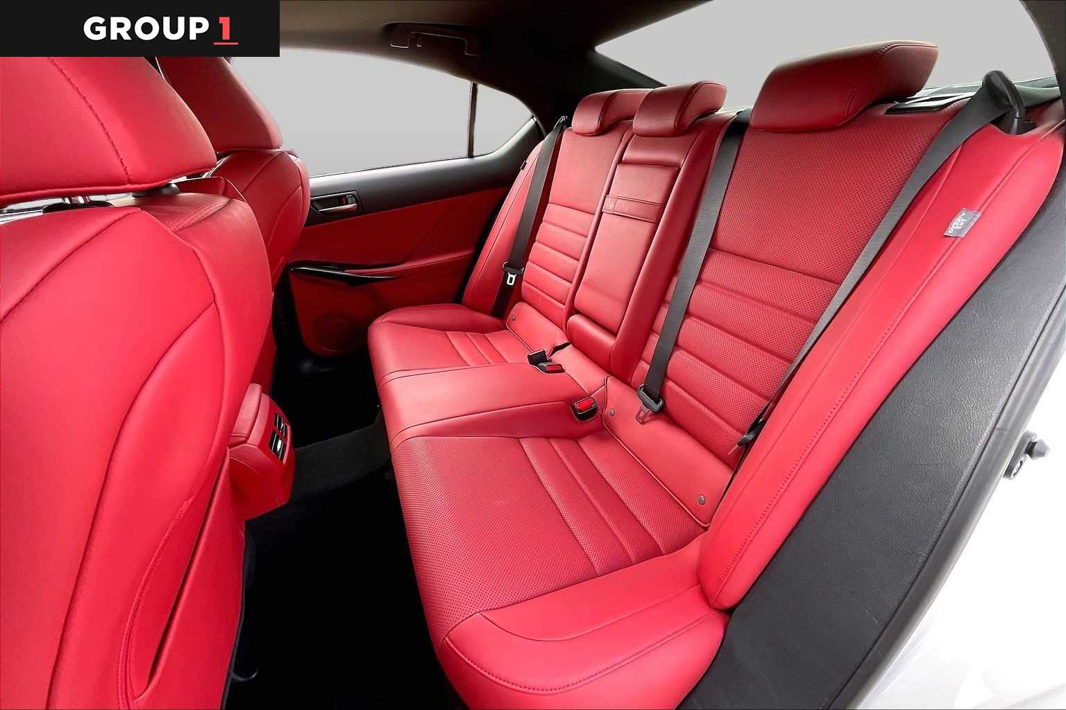 2023 Lexus IS 350 photo 18 of 34