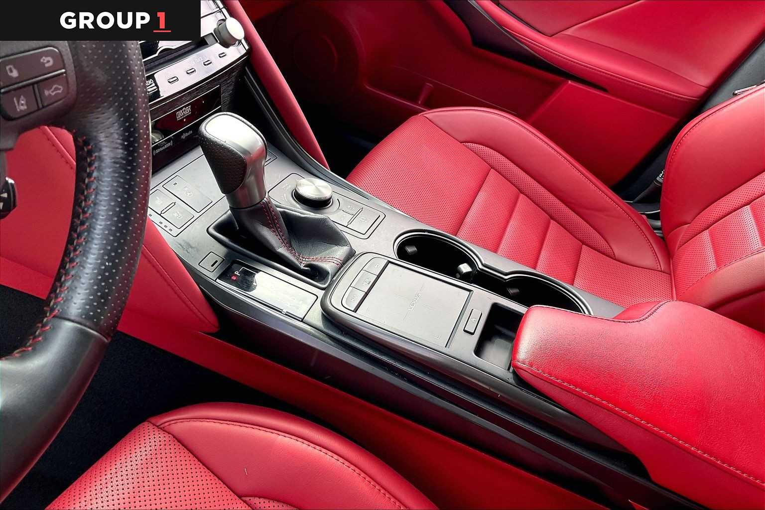 2023 Lexus IS 350 photo 14 of 34