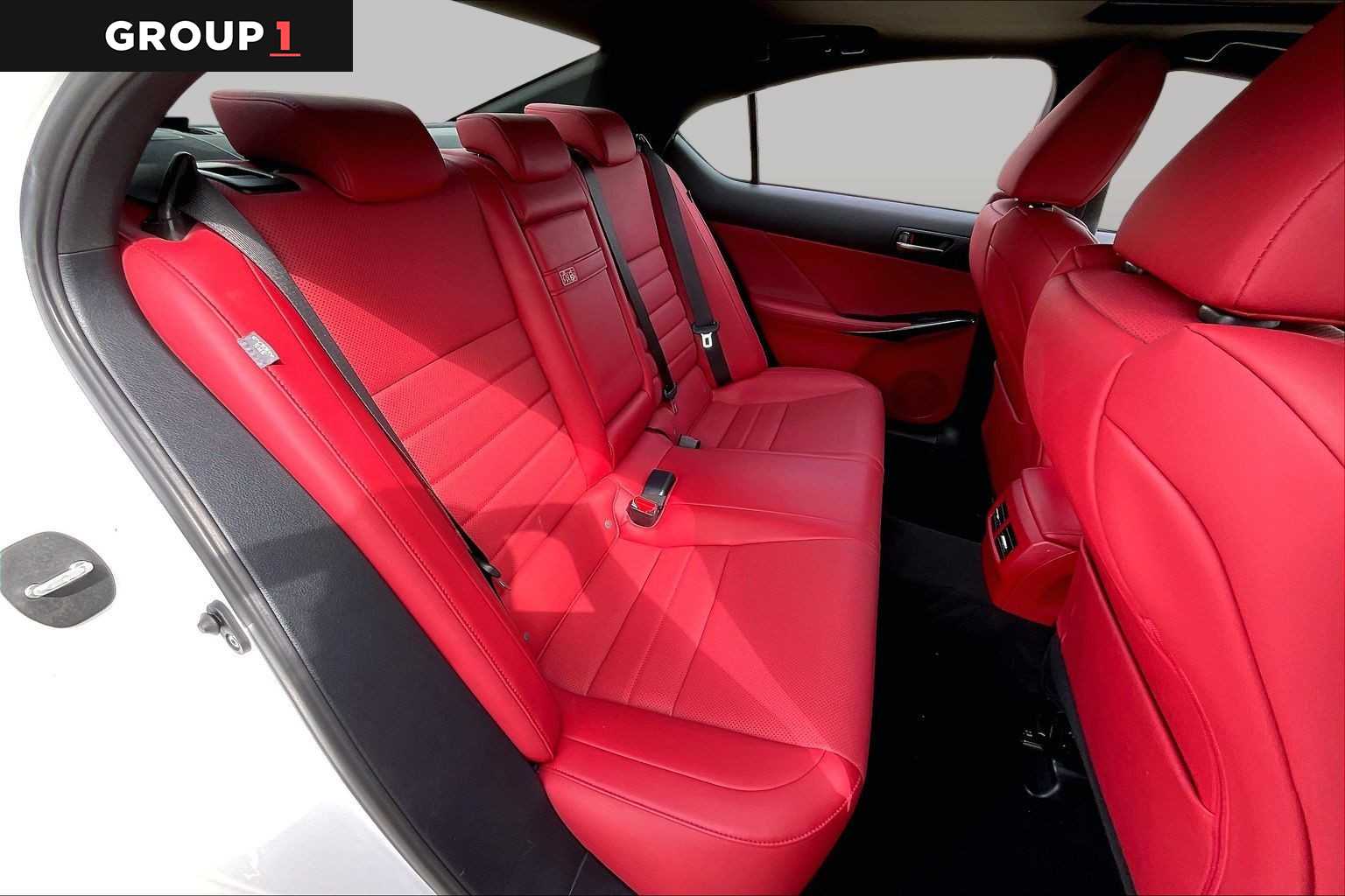 2023 Lexus IS 350 photo 17 of 34
