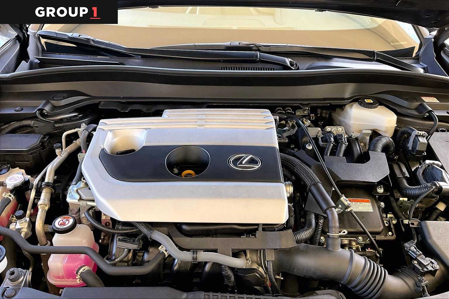 2023 Lexus UX 250h photo 28 of 33