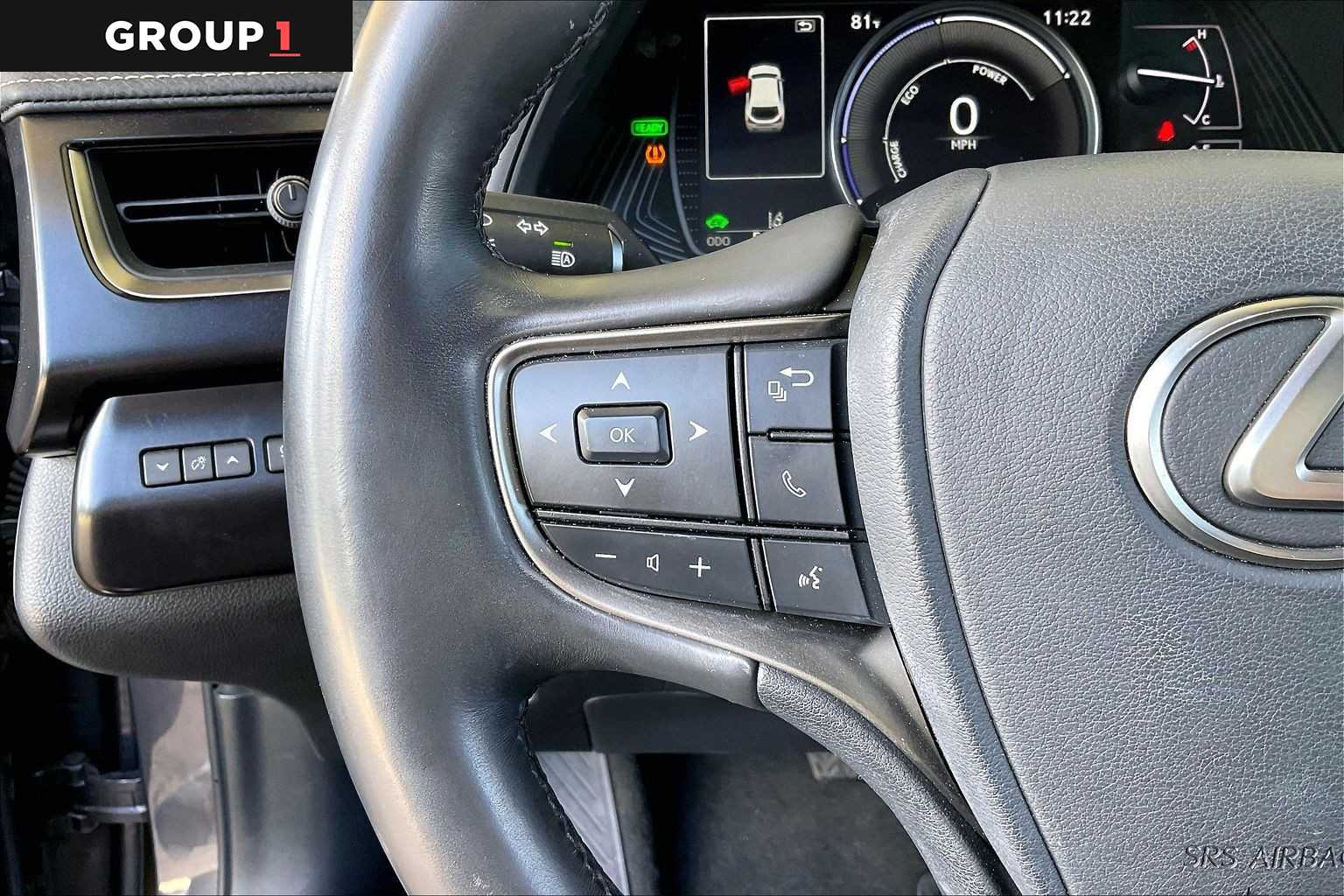 2023 Lexus UX 250h photo 20 of 33