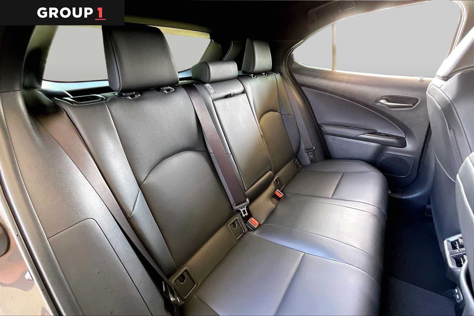 2023 Lexus UX 250h photo 16 of 33