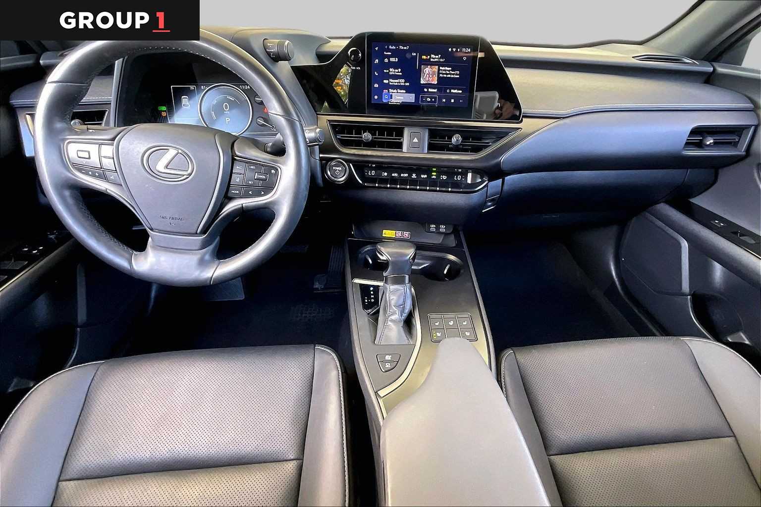 2023 Lexus UX 250h photo 12 of 33