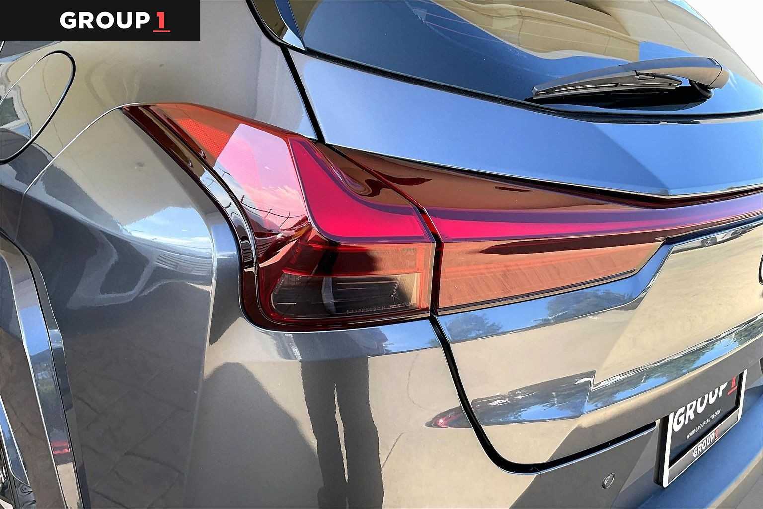2023 Lexus UX 250h photo 25 of 33