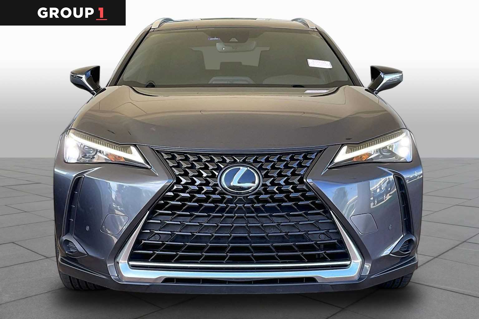 2023 Lexus UX 250h photo 3 of 33