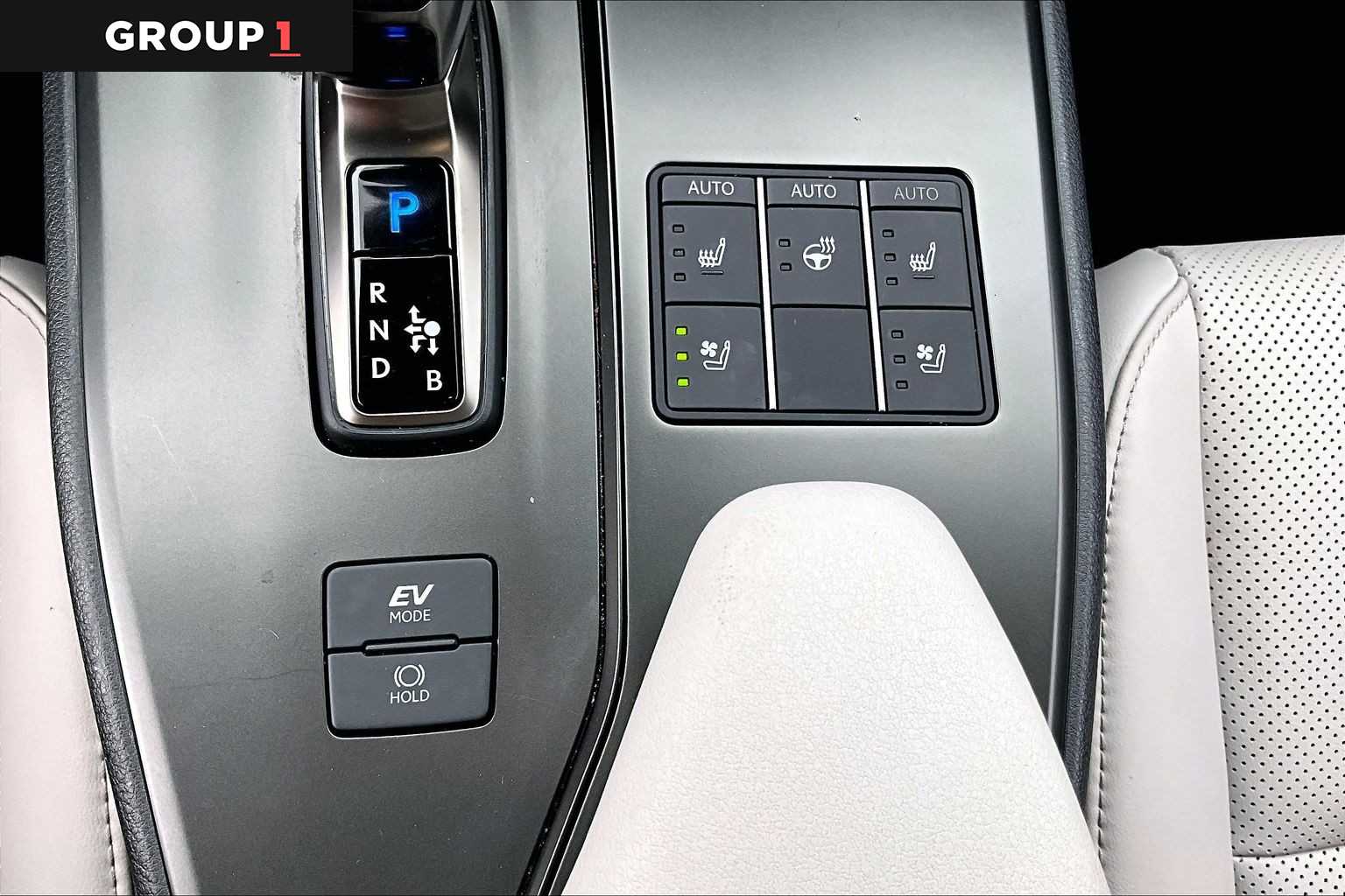 2025 Lexus UX 300h Premium  Iridium at Lexus Southwest Houston