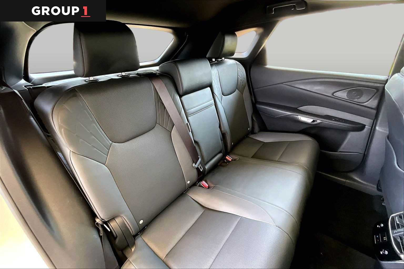 2024 Lexus RX 350 photo 17 of 34