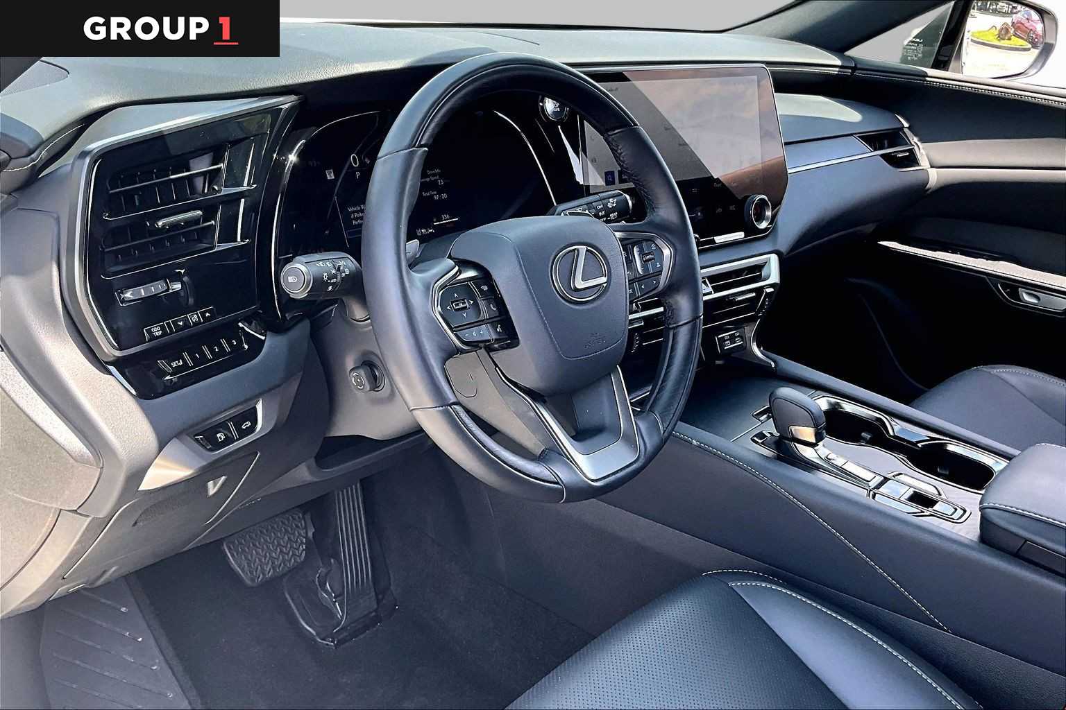 2026 Lexus RX 350 photo 15 of 34