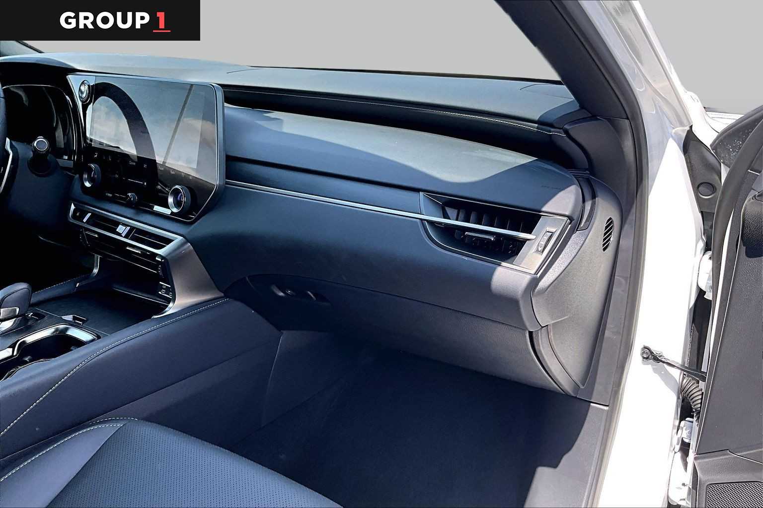 2026 Lexus RX 350 photo 16 of 34