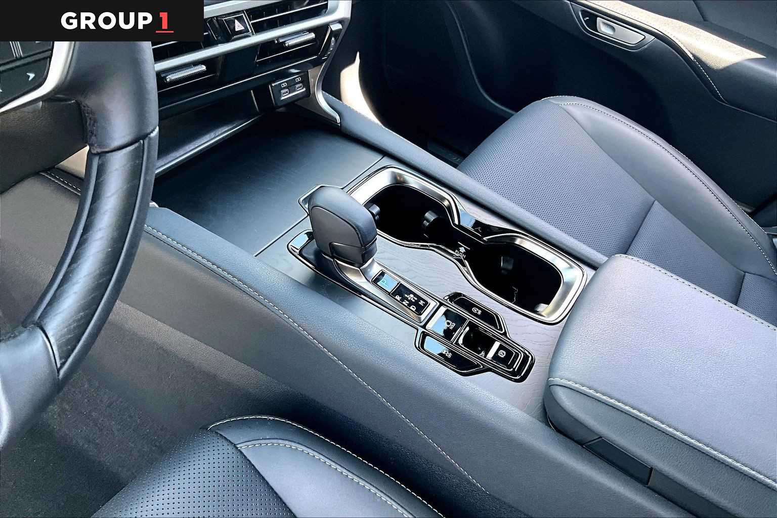 2026 Lexus RX 350 photo 14 of 34
