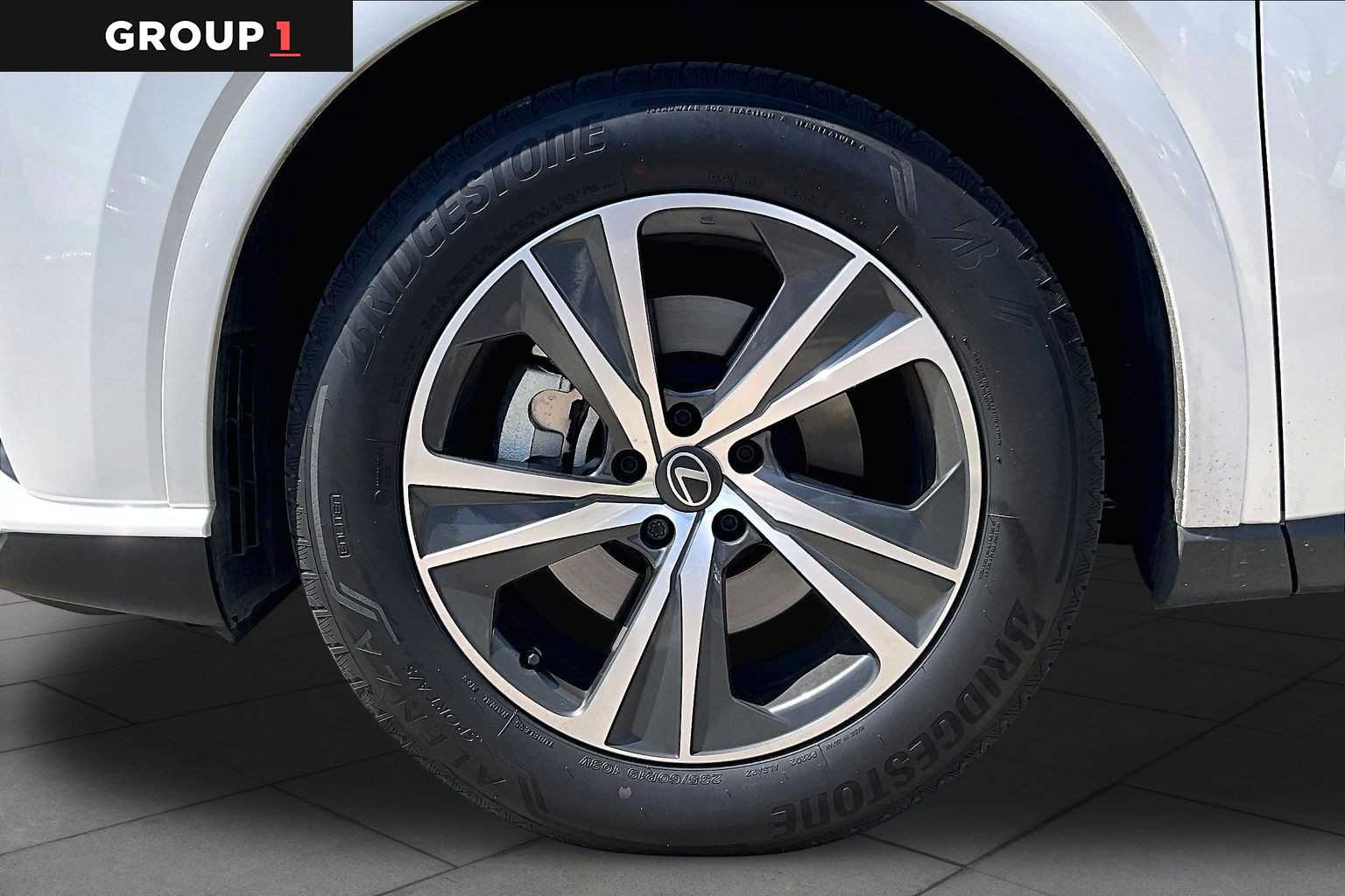 2026 Lexus RX 350 photo 9 of 34