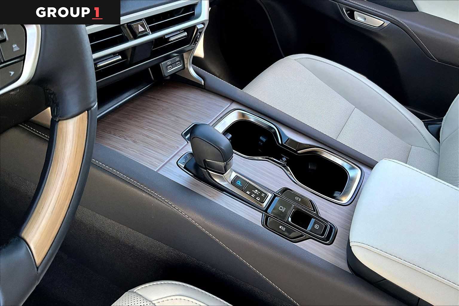 2023 Lexus RX Premium  Nori Green Pearl at Lexus Southwest Houston