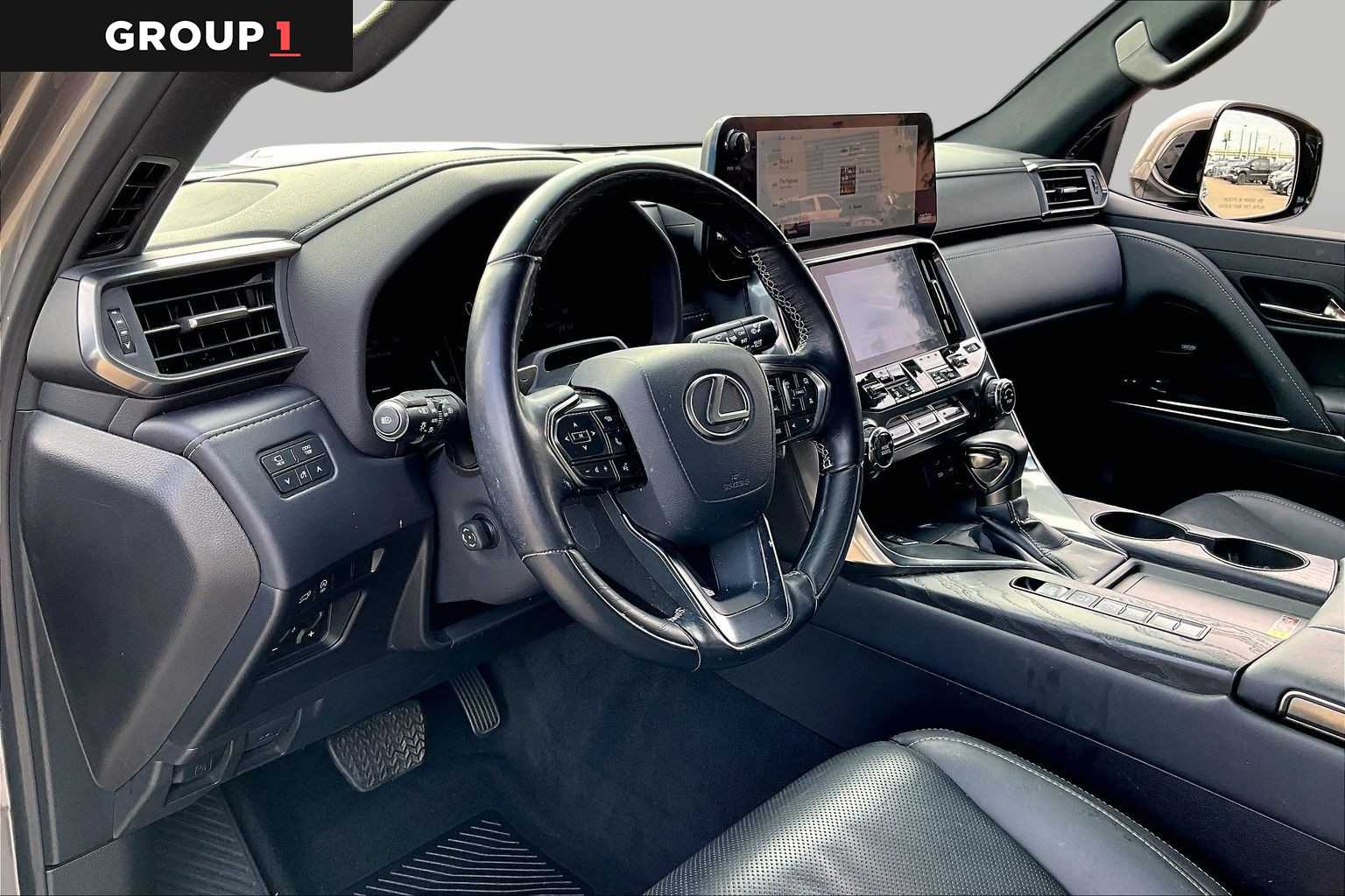 2025 Lexus LX 600 photo 15 of 34
