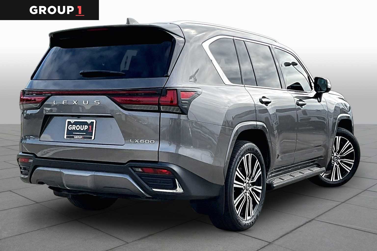 2025 Lexus LX 600 photo 11 of 34