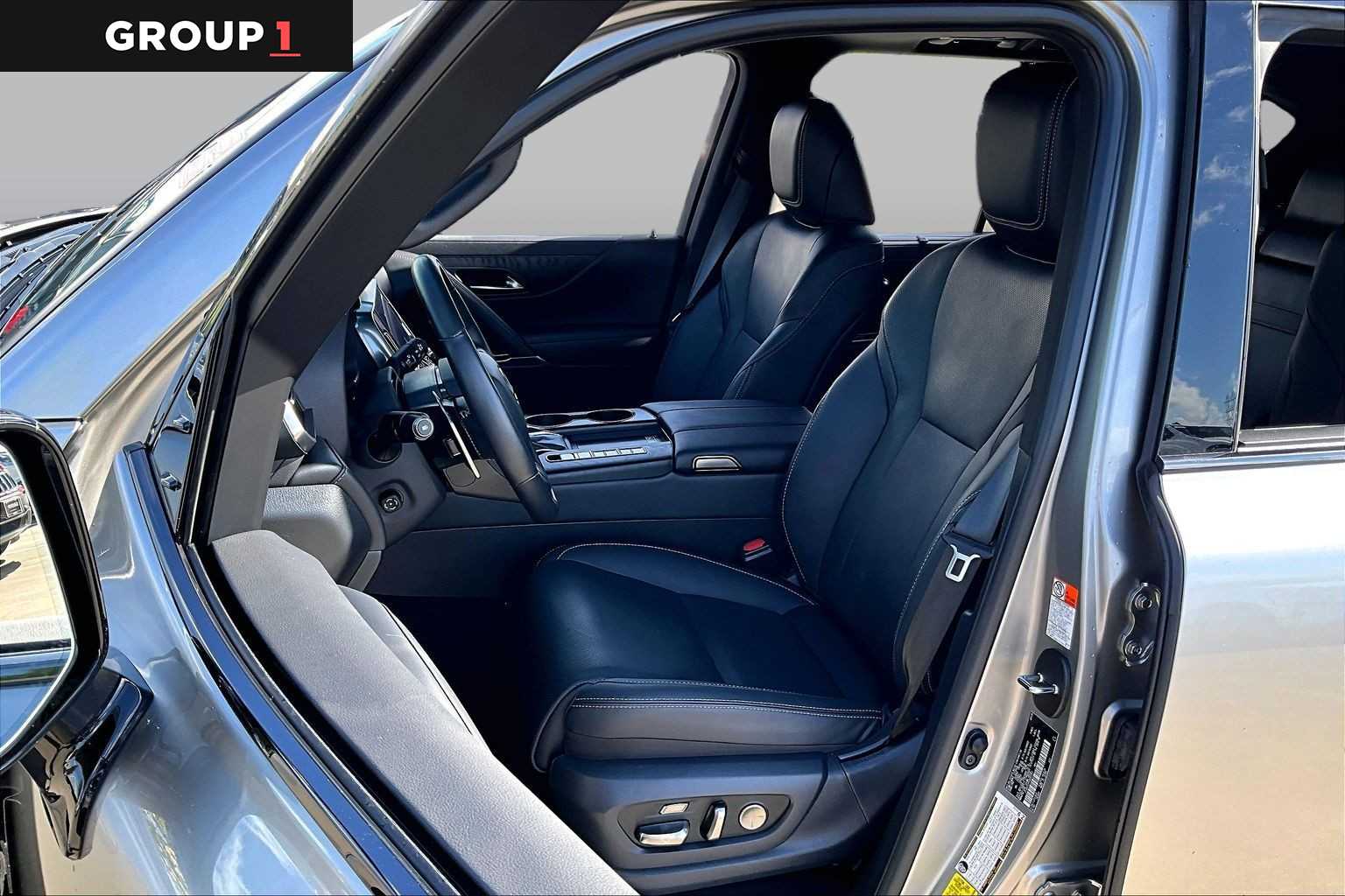 2025 Lexus LX 600 Luxury  Atomic Silver at Lexus Southwest Houston