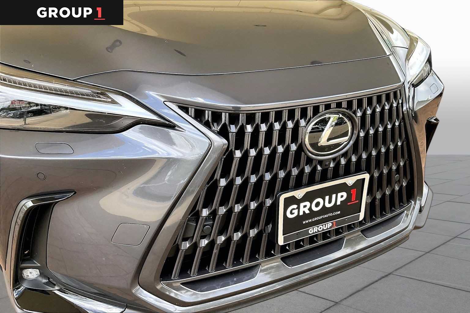 2026 Lexus NX 450h+ photo 27 of 34
