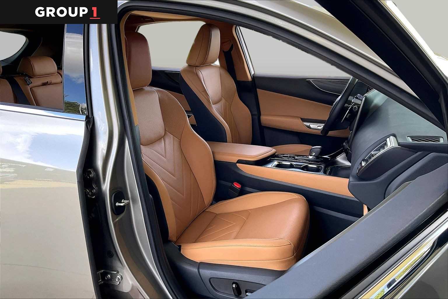 2026 Lexus NX 450h+ photo 8 of 34