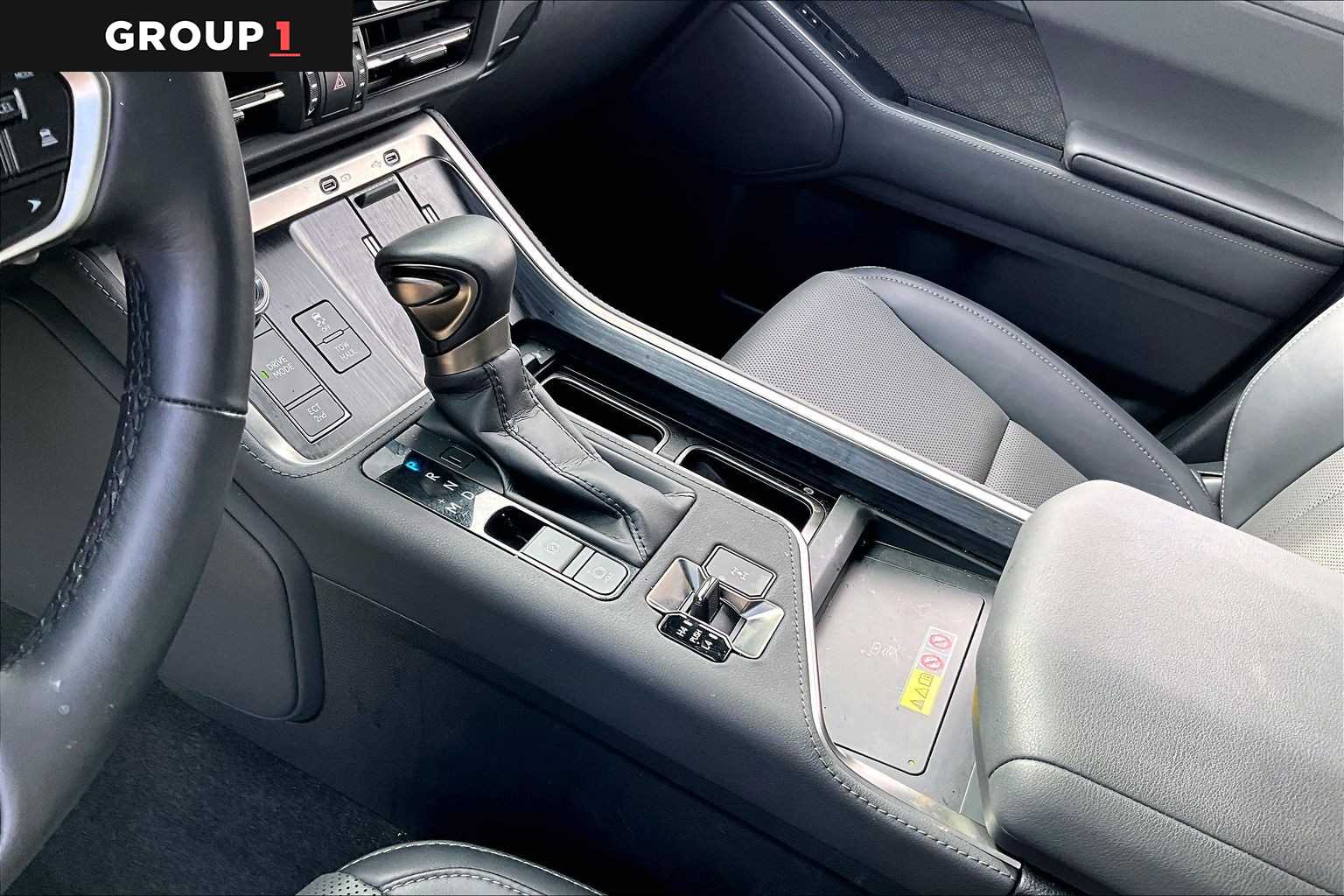 2025 Lexus GX 550 photo 14 of 34