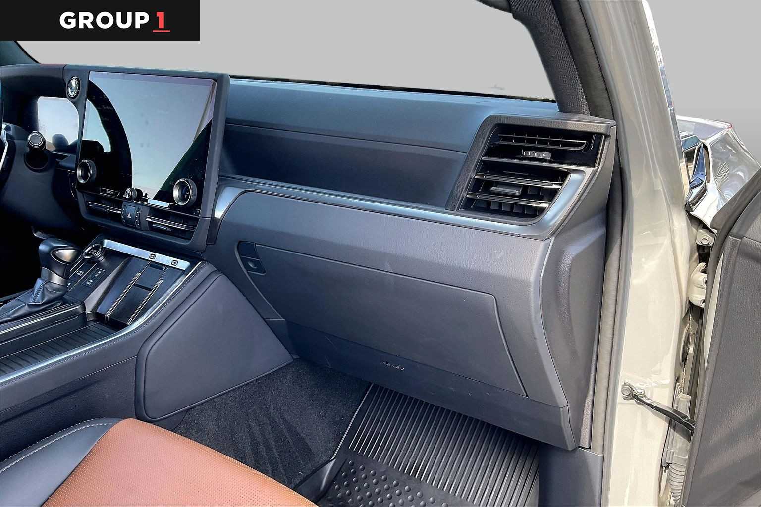2024 Lexus GX 550 photo 16 of 34