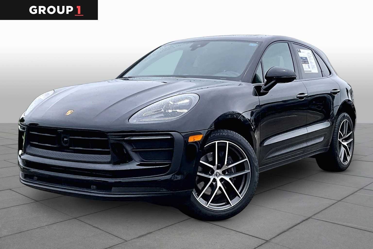 2024 Porsche Macan - 0
