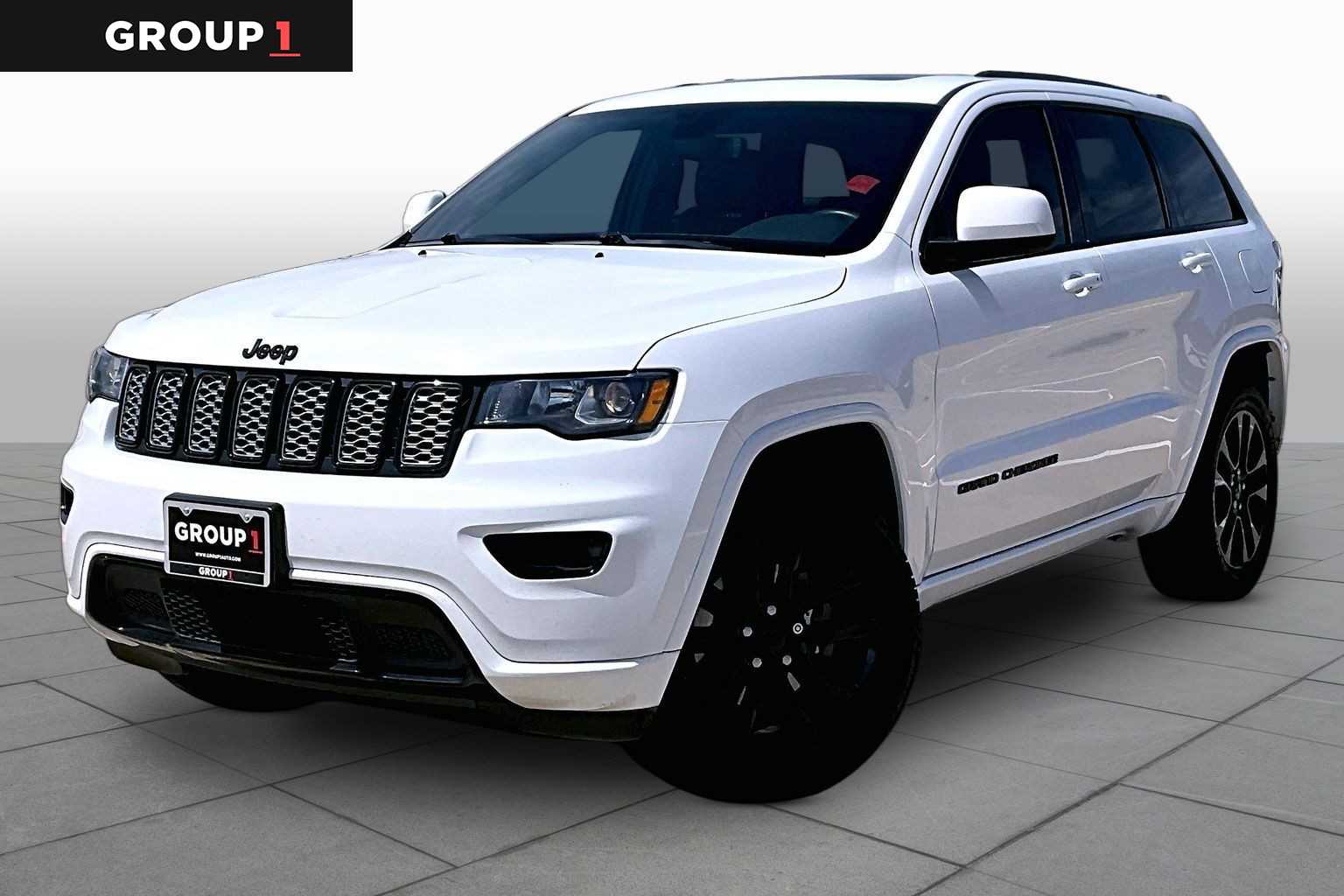 2019 Jeep Grand Cherokee Altitude Bright White Clearcoat at Friendly Ford Crosby