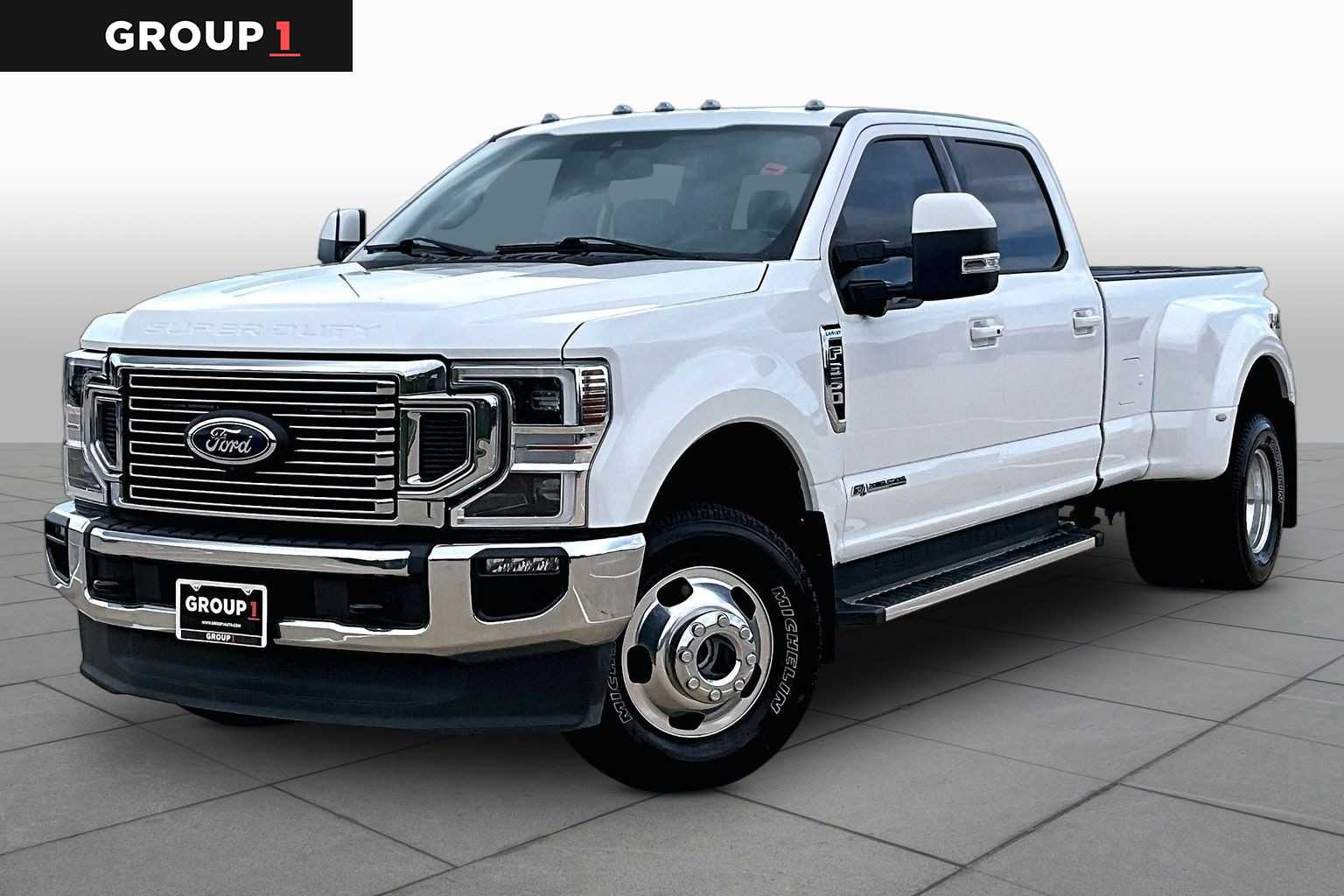 2022 Ford Super Duty F-350 DRW Pickup LARIAT - 0
